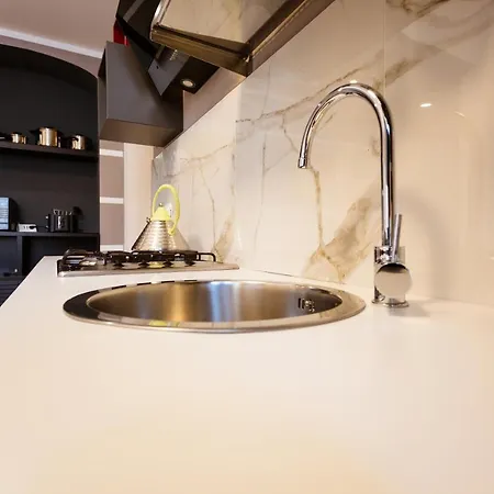 Design 5 Terre Apartment *